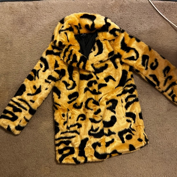 🚫SOLD🚫Lazy oaf black yellow leopard faux fur coat - Picture 2 of 2